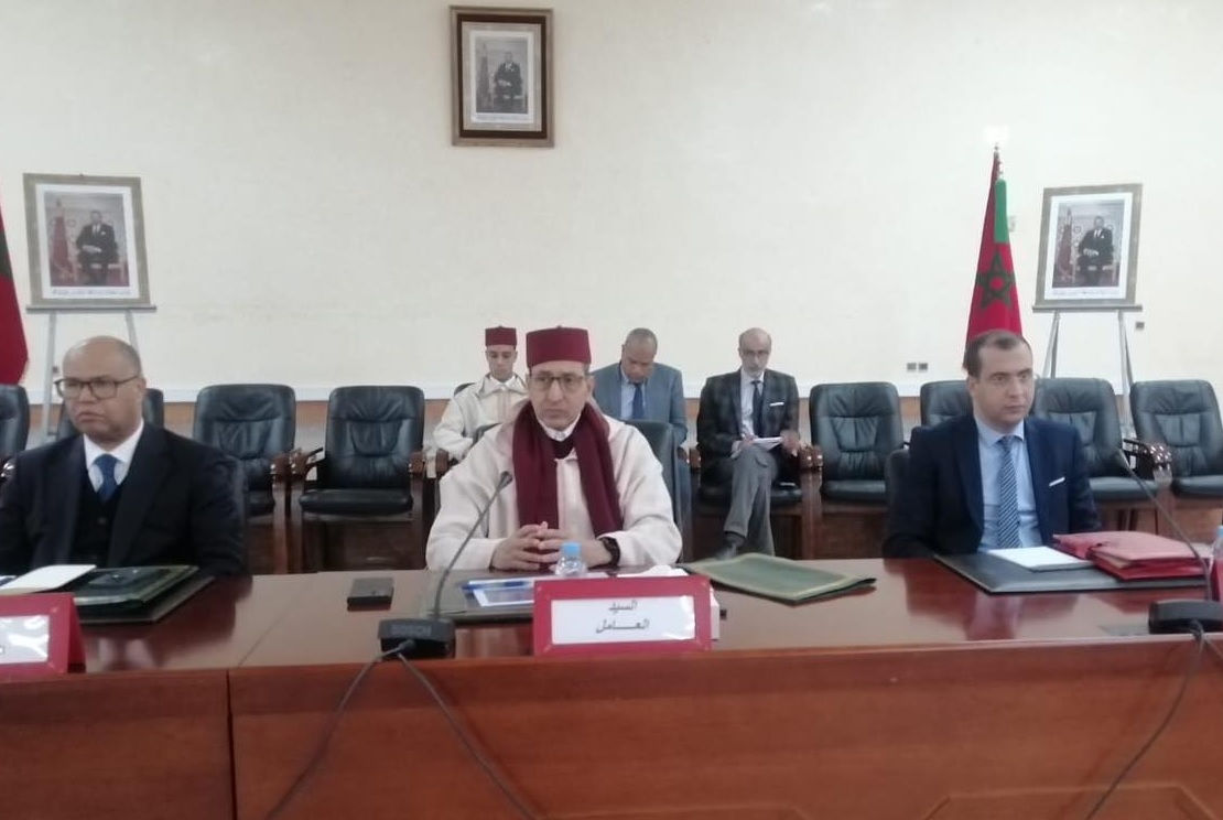 عامل إقليم اشتوكة أيت باها يترأس اجتماعاً لتقييم مخاطر الفيضانات وتعزيز إجراءات الوقاية