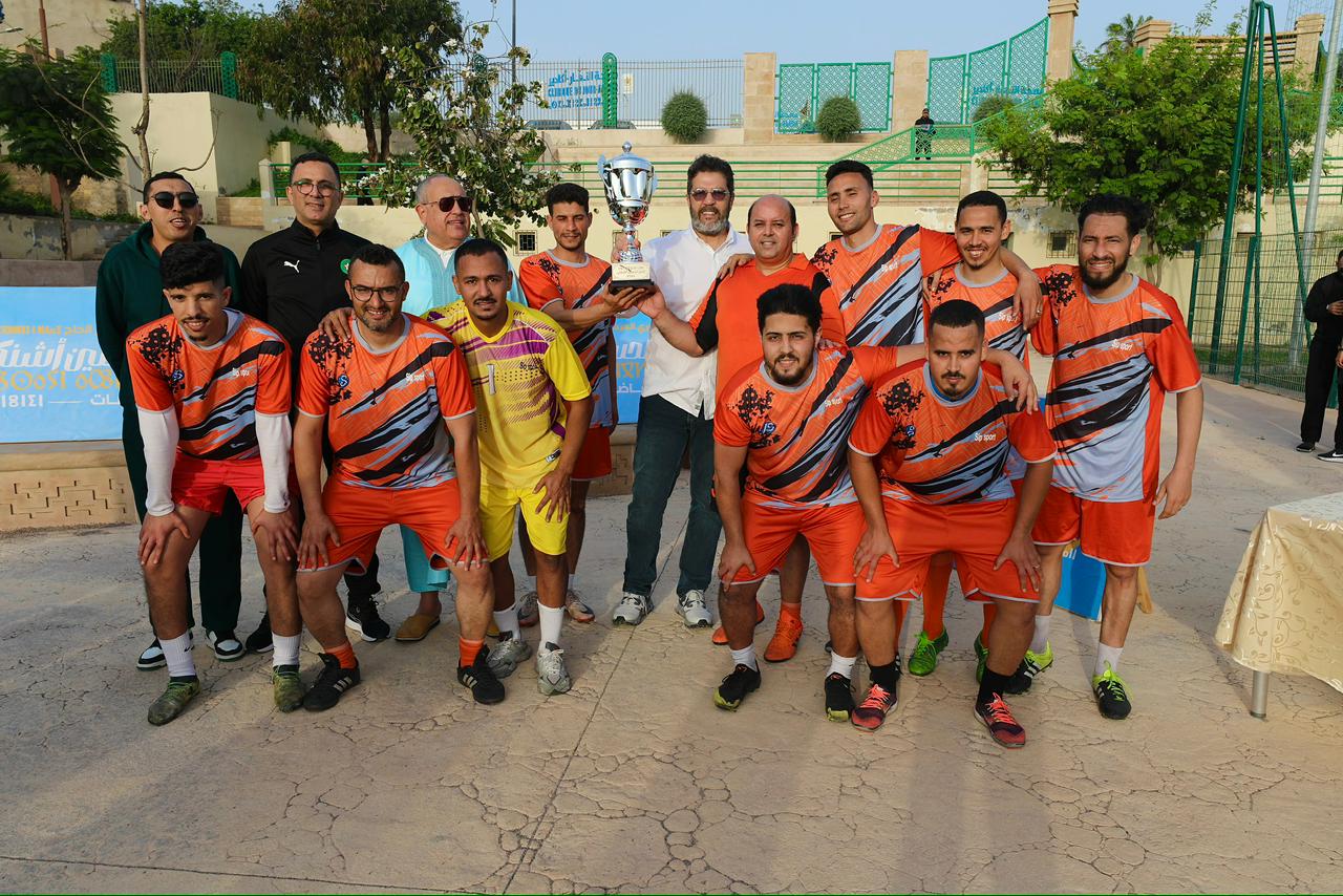 كرة القدم تجمع والسياسة تواكب.. إنزكان أيت ملول بطلاً لدوري أشنگلي