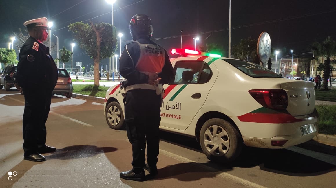 أمن آيت ملول يتدخل بصرامة لإنهاء “فوضى الدراجات النارية” بساحة أدمين