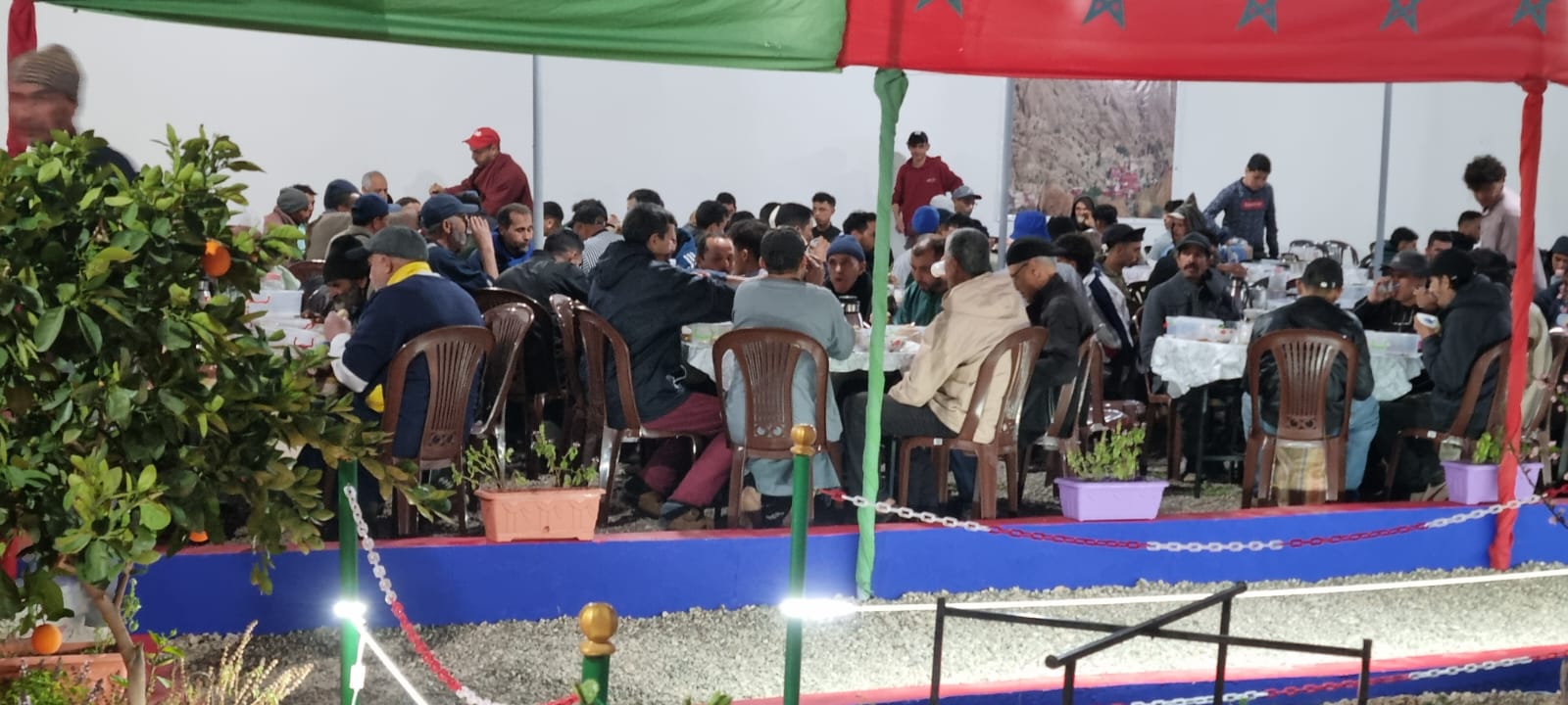 مائدة الرحمن بتافراوت، مشروع إنساني يعكس أصالة المنطقة ووفاء أبنائها.