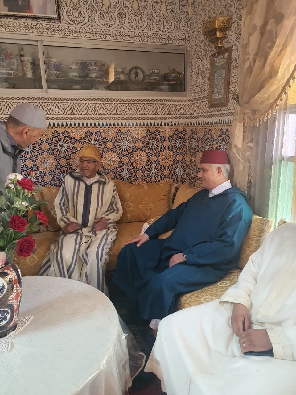 في التفاتة إنسانية.. عامل إقليم إنزكان أيت ملول يزور الفاعل الاقتصادي والسياسي العربي وفاق.