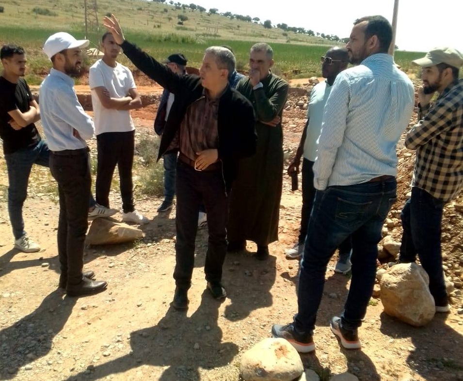 تعزيز البنية التحتية بآيت ميلك: انطلاق أشغال طرقية حيوية لفك العزلة عن عدة دواوير