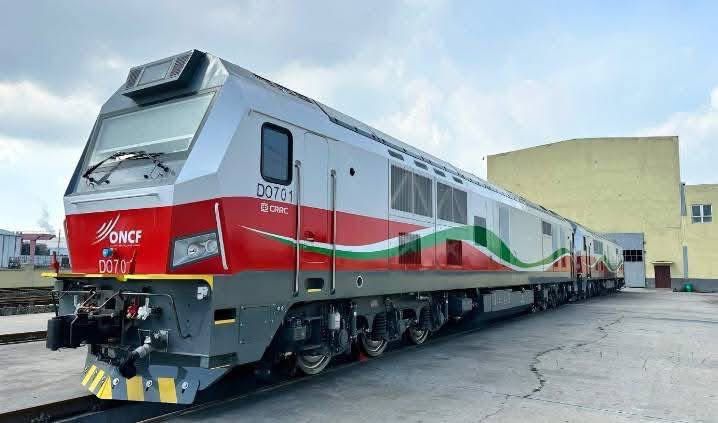 تجارب ميدانية لقاطرتين جديدتين لتعزيز أسطول السكك الحديدية في المملكة