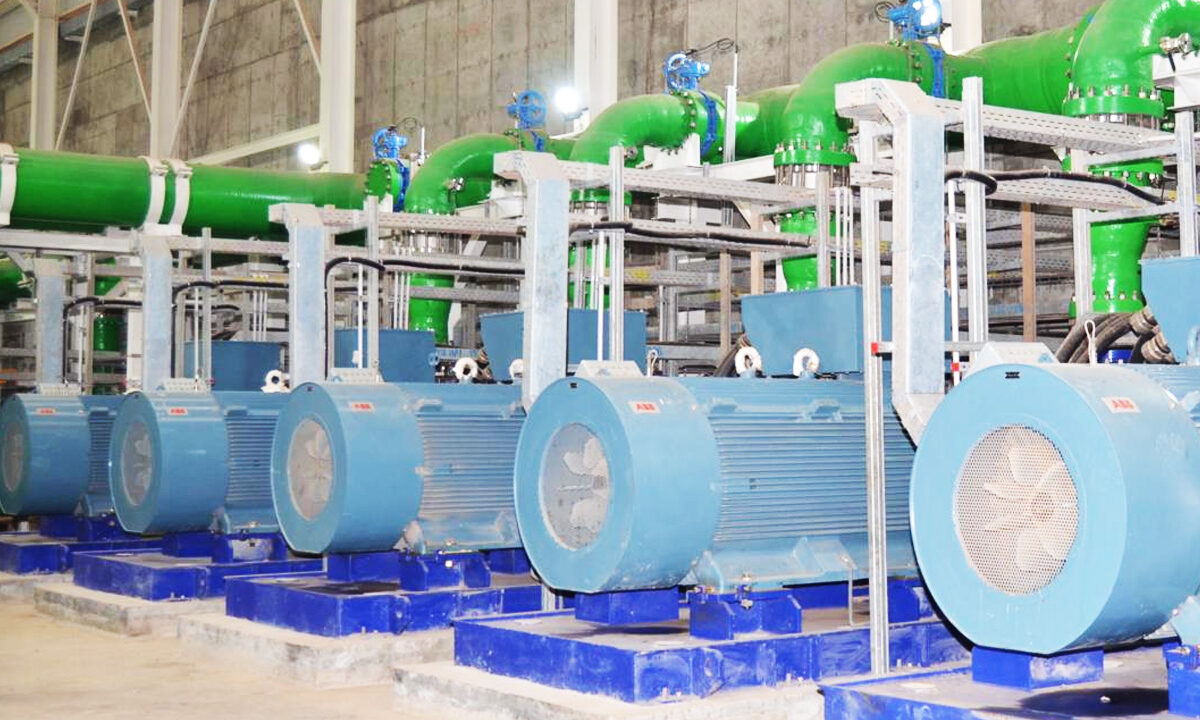 المغرب يعيد رسم خريطة تدبير المياه عبر التحلية والطاقة المتجددة