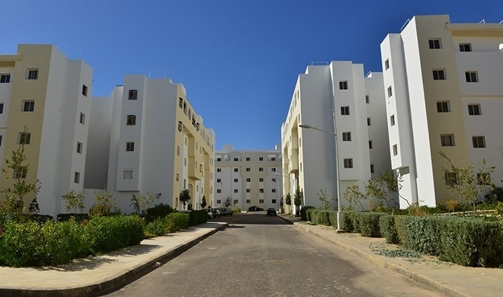 بين الهاجس الأمني والحريات الفردية: إجراءات “صارمة” بإقامة سكنية في أكادير تثير الجدل.