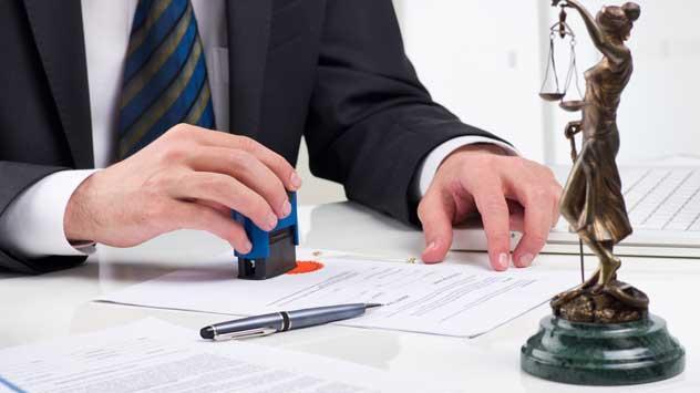 استنفار في أكادير بعد تواري موثق عن الأنظار وترك ملفات عقارية عالقة.