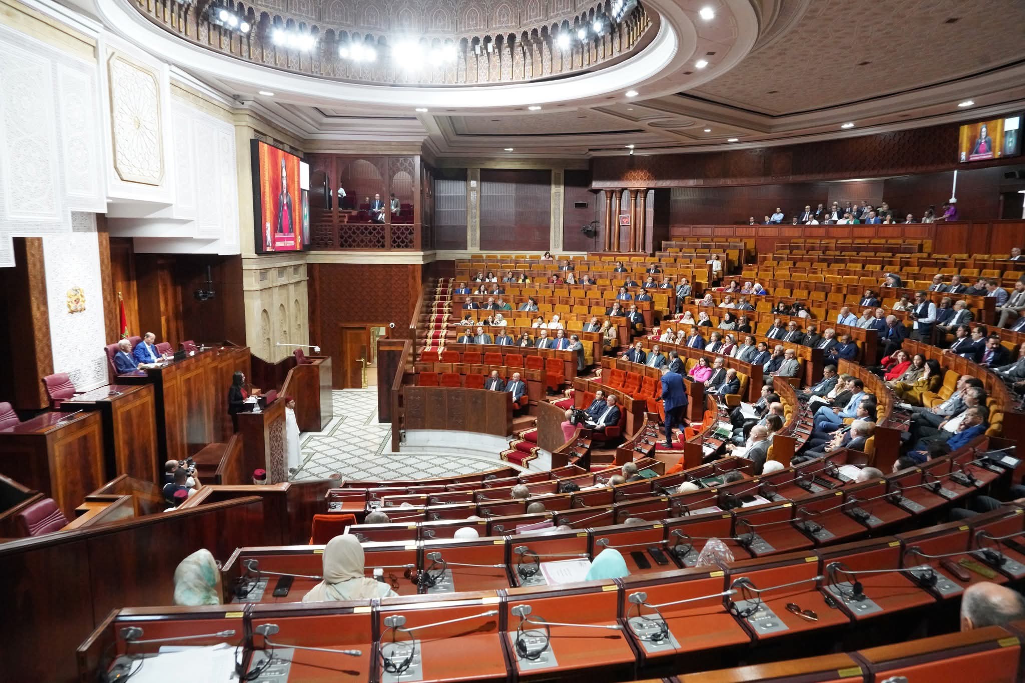 التزكيات الانتخابية وسؤال التنافي: هل السياسة رسالة أم استثمار؟