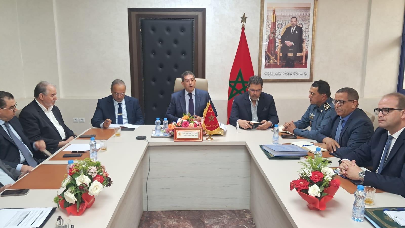 والي جهة سوس ماسة يترأس اجتماع عمل لتدارس سبل تحسين انسيابية عمليات الاستيراد والتصدير بميناء أكادير