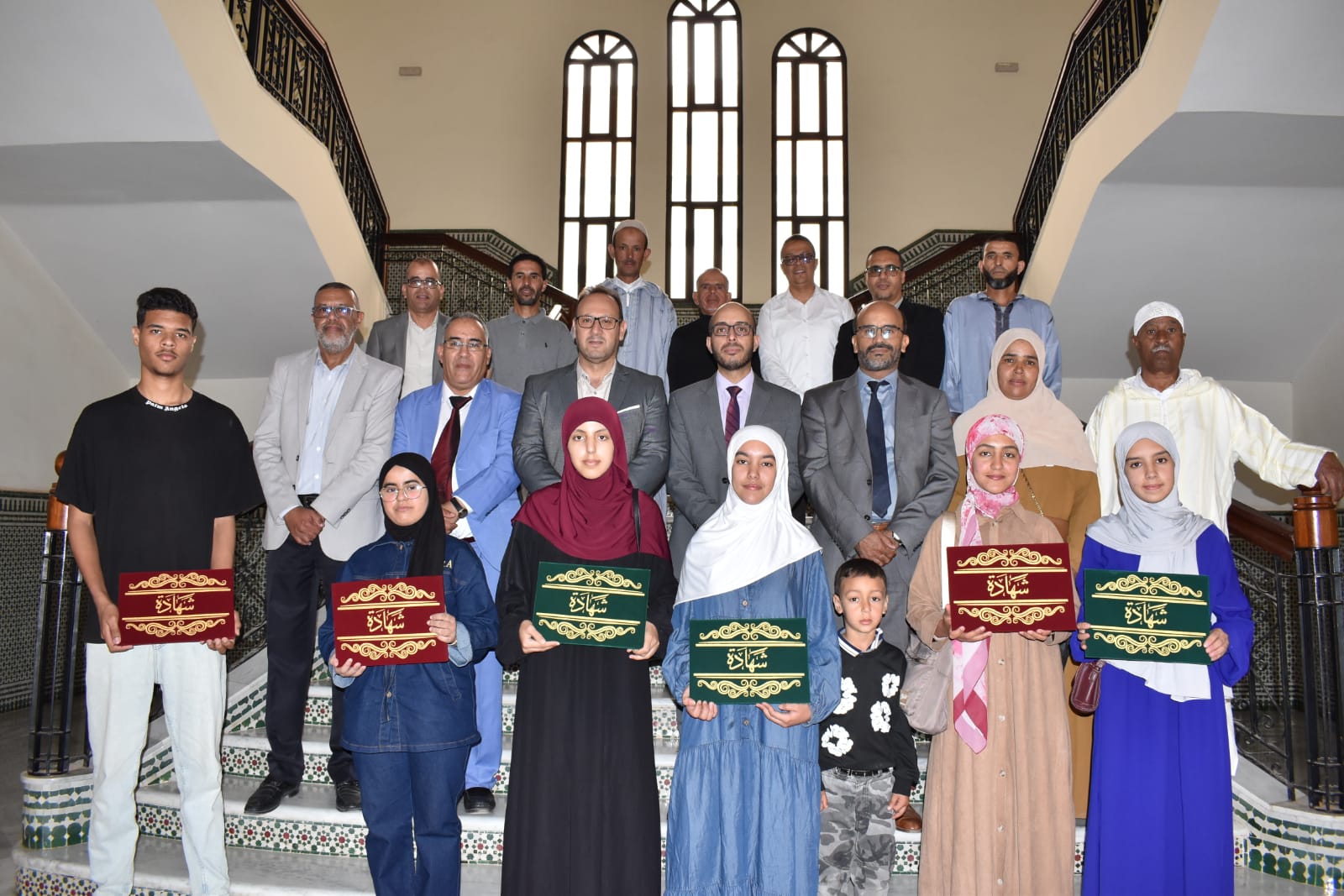 اشتوكة أيت باها: عامل الإقليم يهنئ المتفوقين في البكالوريا ويثمن جهود الأسرة التعليمية