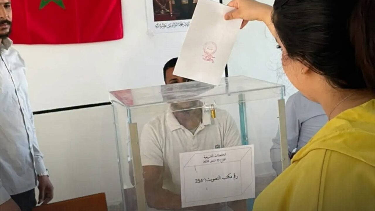 إقبال متواصل على مراكز الاقتراع بجهة سوس ماسة.. ونسبة المشاركة تبلغ 21,34% إلى حدود الثالثة زوالاً