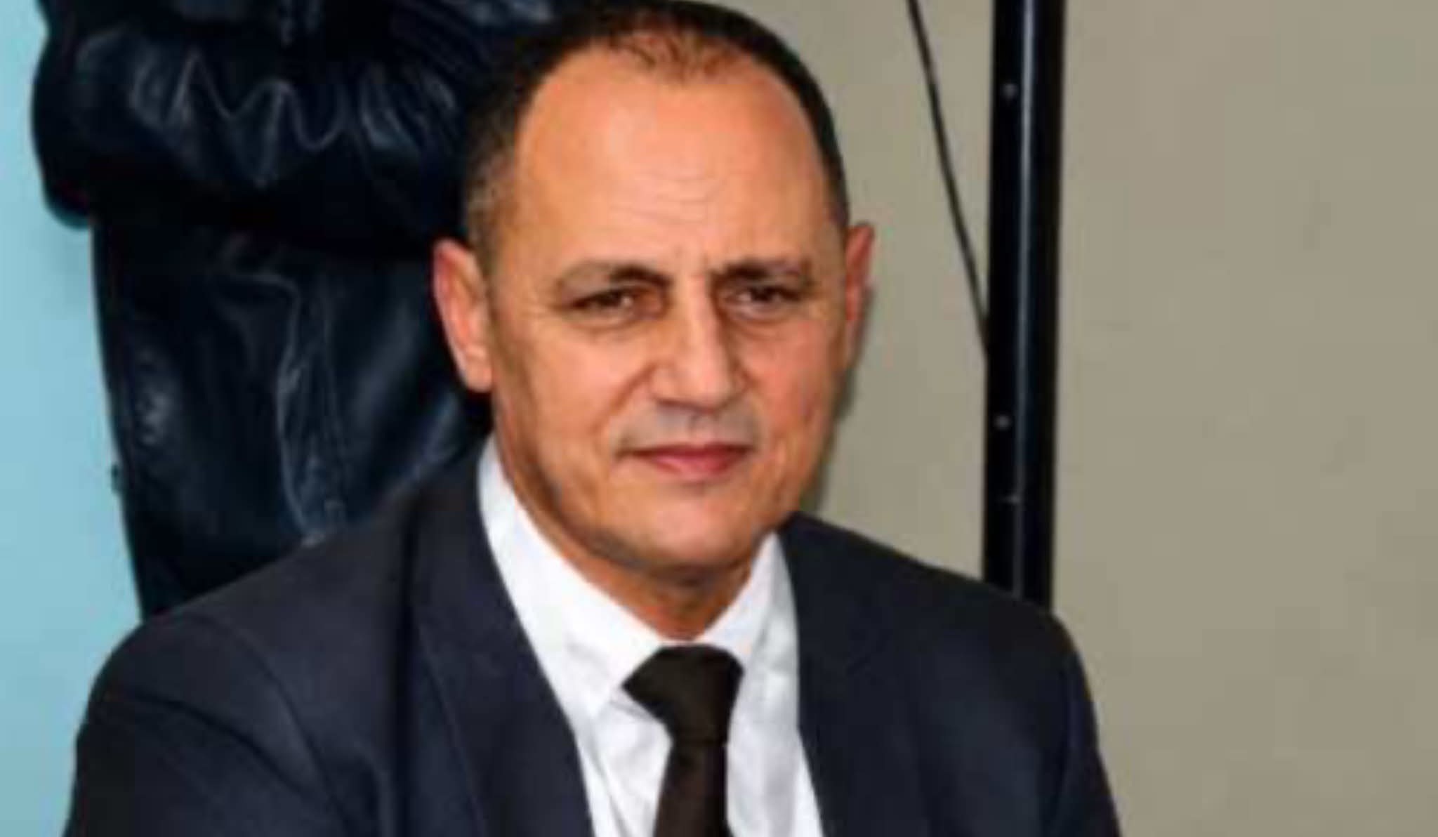 سكتة قلبية مفاجئة تنهي حياة مدير مستشفى الحسن الثاني بالداخلة محمد بنزروال