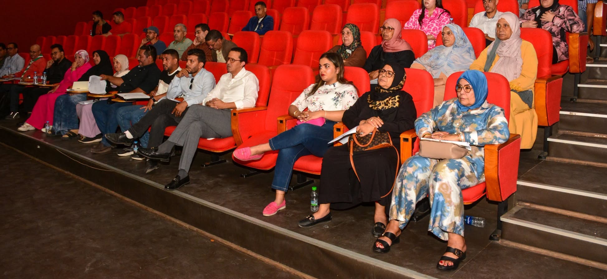 أيت ملول.. هل تحوّلت لقاءات التشاور حول صفقة النظافة إلى مجرد واجهة لتمرير دفتر تحملات جاهز؟