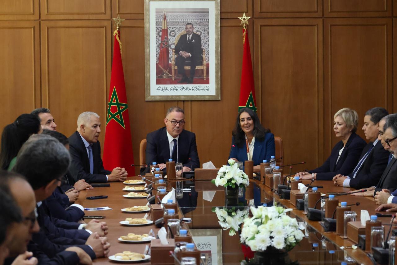 لقجع يتسلم وزارة الإقتصاد والمالية والنجاعة العمومية ويؤكد: الرهان هو النمو والتشغيل و مواجهة التحديات الجيوسياسية