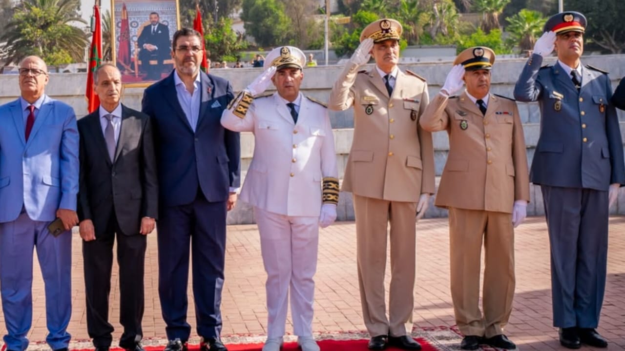 والي جهة سوس ماسة يترأس تحية العلم بأكادير احتفاءً بعيد الوحدة