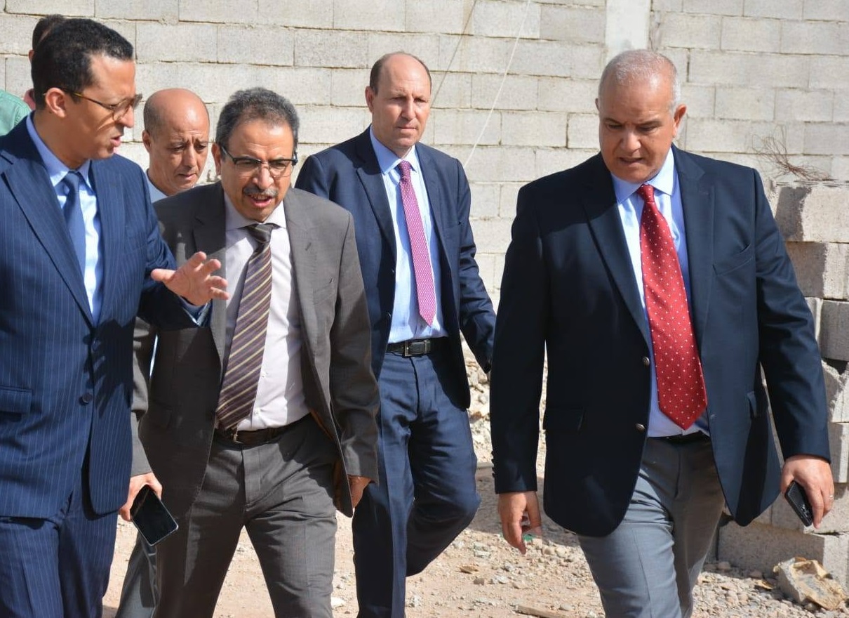 عامل عمالة إنزكان أيت ملول يقوم بزيارة ميدانية لتتبع سير عدد من الأوراش التنموية بجماعة أيت ملول