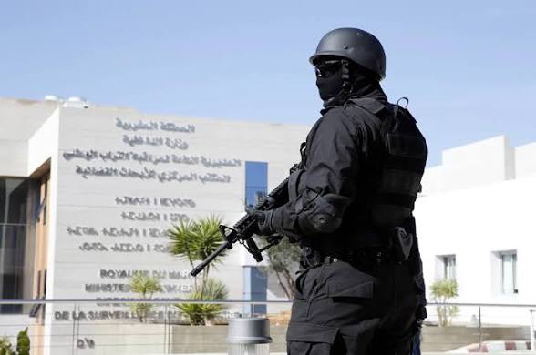 مختبر الشرطة العلمية يكشف تفاصيل خطيرة في ملف متطرف موقوف بطنجة